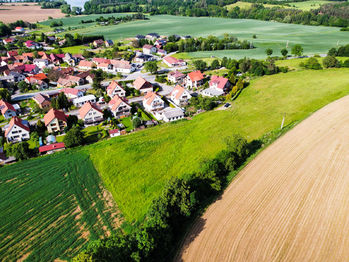 Prodej pozemku 4463 m², Dublovice