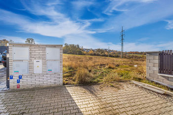 Prodej pozemku 825 m², Brandýsek