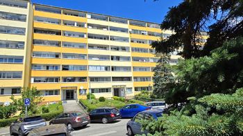 Prodej bytu 3+1 v osobním vlastnictví 76 m², Praha 8 - Bohnice