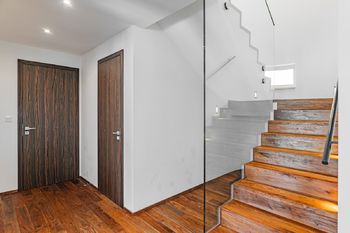 Prodej domu 382 m², Praha 5 - Jinonice