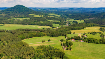 Prodej pozemku 41666 m², Huntířov