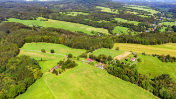 Prodej pozemku 41666 m², Huntířov