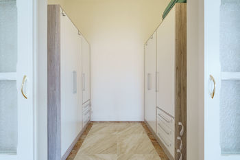 Prodej domu 742 m², Karlovy Vary