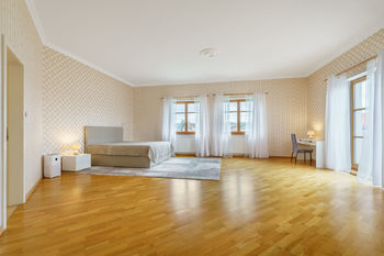 Prodej domu 742 m², Karlovy Vary