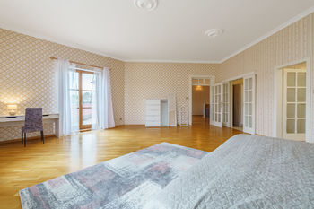 Prodej domu 742 m², Karlovy Vary