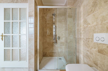 Prodej domu 742 m², Karlovy Vary