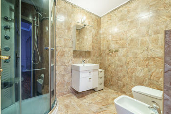 Prodej domu 742 m², Karlovy Vary