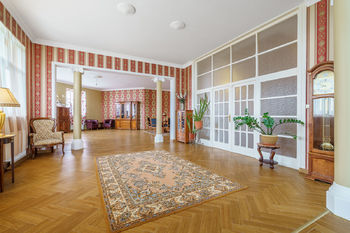 Prodej domu 742 m², Karlovy Vary