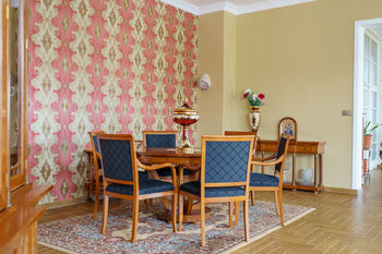 Prodej domu 742 m², Karlovy Vary