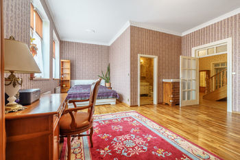 Prodej domu 742 m², Karlovy Vary