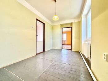 Prodej bytu 3+1 v osobním vlastnictví 67 m², Staňkovice