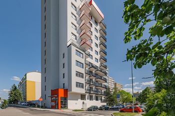 Prodej bytu 2+kk v osobním vlastnictví 68 m², Praha 9 - Čakovice