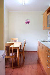 +420 604 457 486 I denisa.myslivcova@re-max.cz - Prodej bytu 2+1 v osobním vlastnictví 50 m², Ostrava