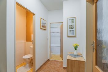 Prodej bytu 2+kk v osobním vlastnictví 62 m², Praha 9 - Čakovice