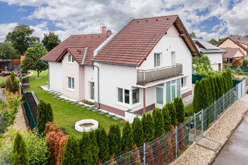 Prodej domu 180 m², Roztoky