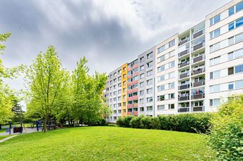 Prodej bytu 3+kk v osobním vlastnictví 68 m², Praha 10 - Petrovice