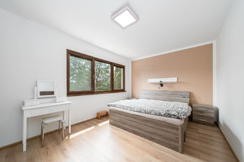 Pronájem bytu 3+kk v osobním vlastnictví 86 m², Králův Dvůr