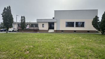 Pronájem obchodních prostor 311 m², Velká Lečice