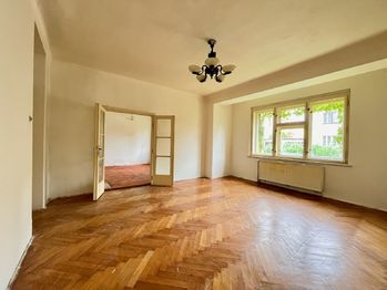 Prodej bytu 3+kk v osobním vlastnictví 89 m², Praha 9 - Hloubětín