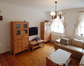 Obývací pokoj - Prodej domu 140 m², Hředle