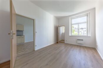 Prodej bytu 2+kk v osobním vlastnictví 44 m², Praha 10 - Vršovice