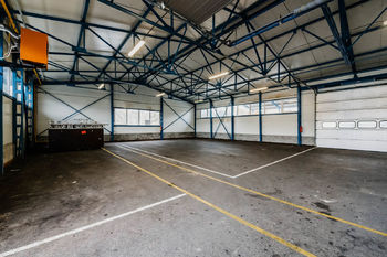 Pronájem skladovacích prostor 641 m², Stádlec