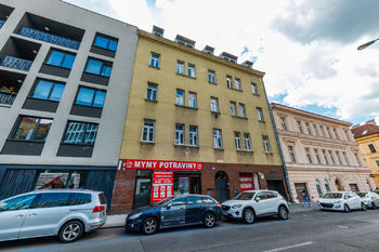 Prodej bytu 2+kk v osobním vlastnictví 47 m², Praha 5 - Smíchov