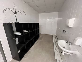 Pronájem obchodních prostor 1054 m², Pelhřimov