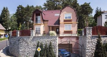 Prodej domu 1148 m², Nové Hamry