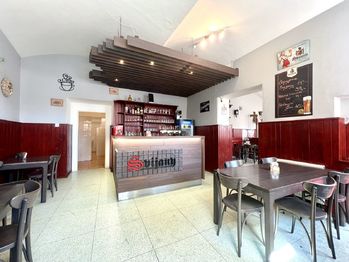 Pronájem restaurace 273 m², Turnov