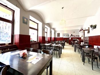 Pronájem restaurace 273 m², Turnov