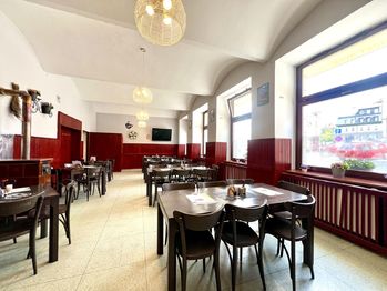 Pronájem restaurace 273 m², Turnov