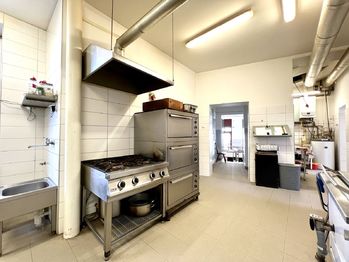 Pronájem restaurace 273 m², Turnov