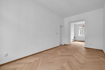 Prodej bytu 2+1 v osobním vlastnictví 61 m², Praha 5 - Smíchov