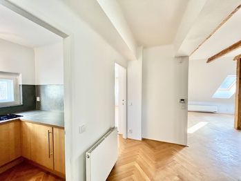 Pronájem bytu 3+1 v osobním vlastnictví 75 m², Praha 6 - Břevnov