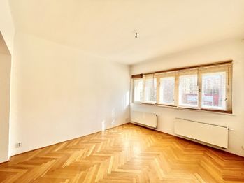 Pronájem bytu 3+1 v osobním vlastnictví 75 m², Praha 6 - Břevnov