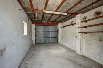 garáž - Prodej chaty / chalupy 83 m², Kyjov