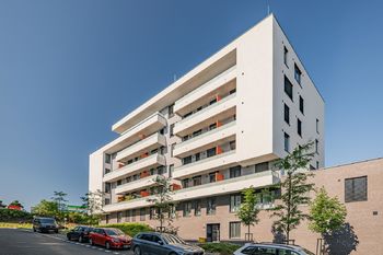 Prodej bytu 3+kk v osobním vlastnictví 64 m², Praha 5 - Hlubočepy