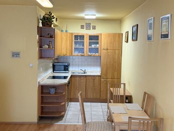kuchyňský kout - Prodej bytu 2+kk v družstevním vlastnictví 46 m², Brandýs nad Labem-Stará Boleslav