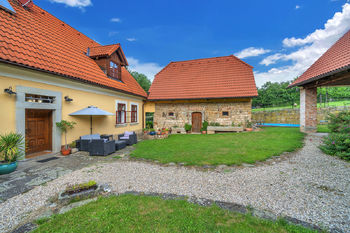 Prodej domu 472 m², Litíč
