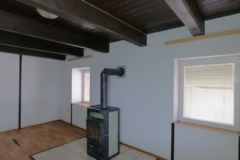 Obývací pokoj - Prodej domu 116 m², Vysoký Chlumec