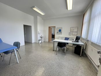 Pronájem kancelářských prostor 80 m², Vsetín