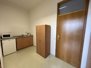 Pronájem kancelářských prostor 80 m², Vsetín