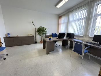 Pronájem kancelářských prostor 60 m², Rožnov pod Radhoštěm