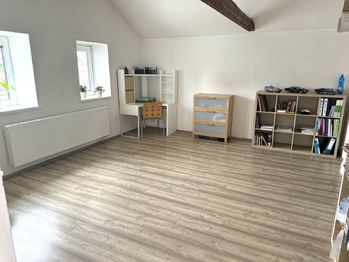 Prodej jiných prostor 418 m², Krahulov