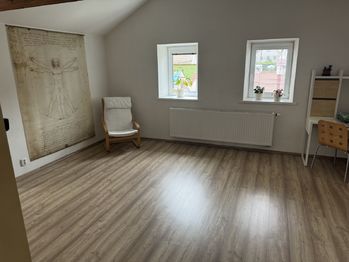 Prodej jiných prostor 418 m², Krahulov