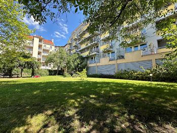 Prodej bytu 3+kk v osobním vlastnictví 81 m², Praha 9 - Libeň