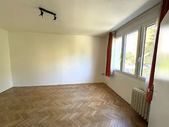 obývací pokoj - Prodej bytu 2+1 v osobním vlastnictví 49 m², Plzeň
