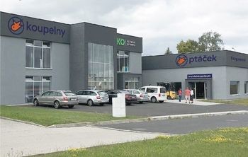 Pronájem obchodních prostor 360 m², Cheb