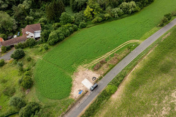 Prodej pozemku 1000 m², Klobuky